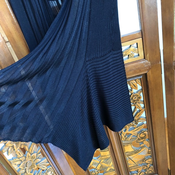 Forever 21 Black Knit Vest Women Sz M Drape Sleeveless Semi-Sheer Adult - Picture 3 of 5